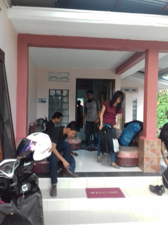 Appartamento Belitung Backpacker Tanjung Pandan Esterno foto