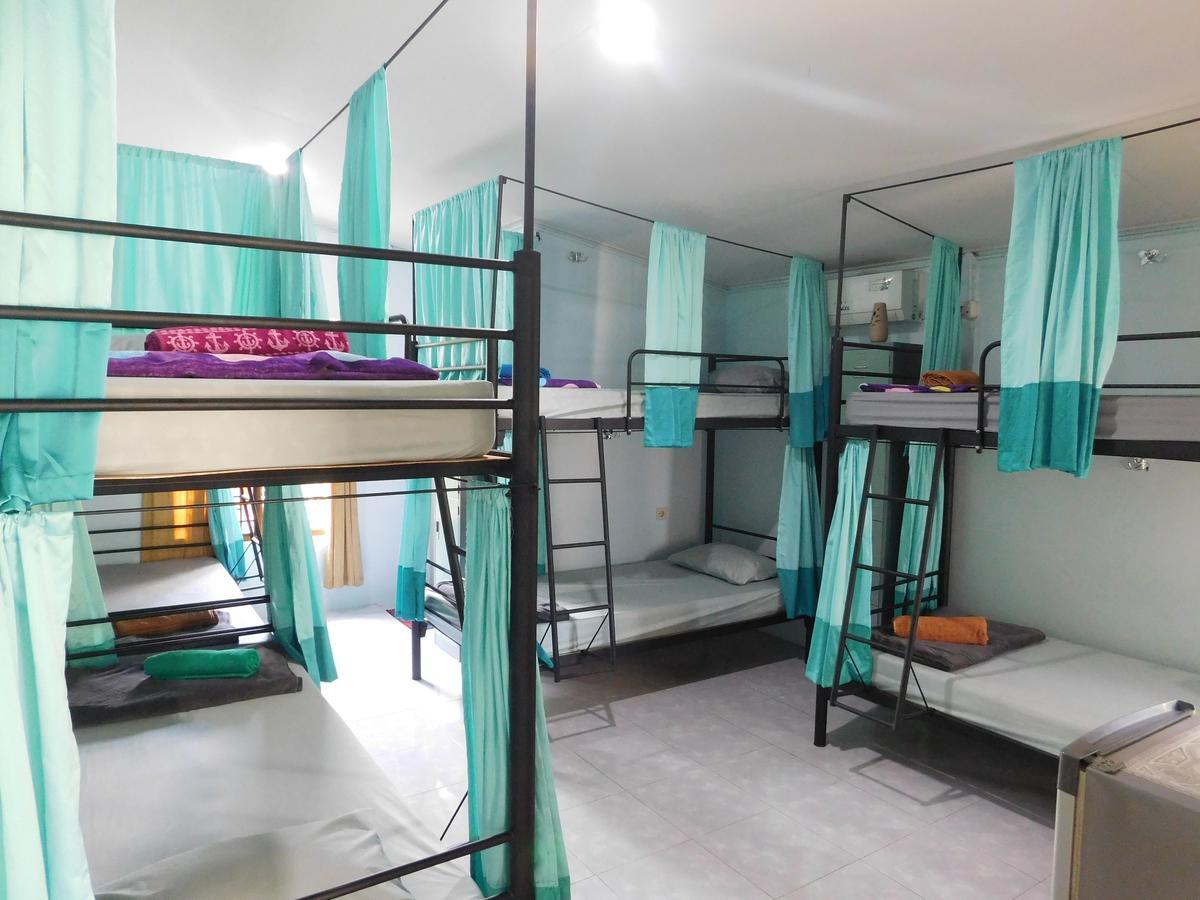 Appartamento Belitung Backpacker Tanjung Pandan Esterno foto