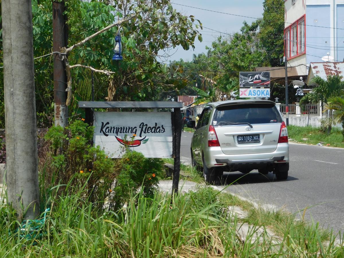 Appartamento Belitung Backpacker Tanjung Pandan Esterno foto