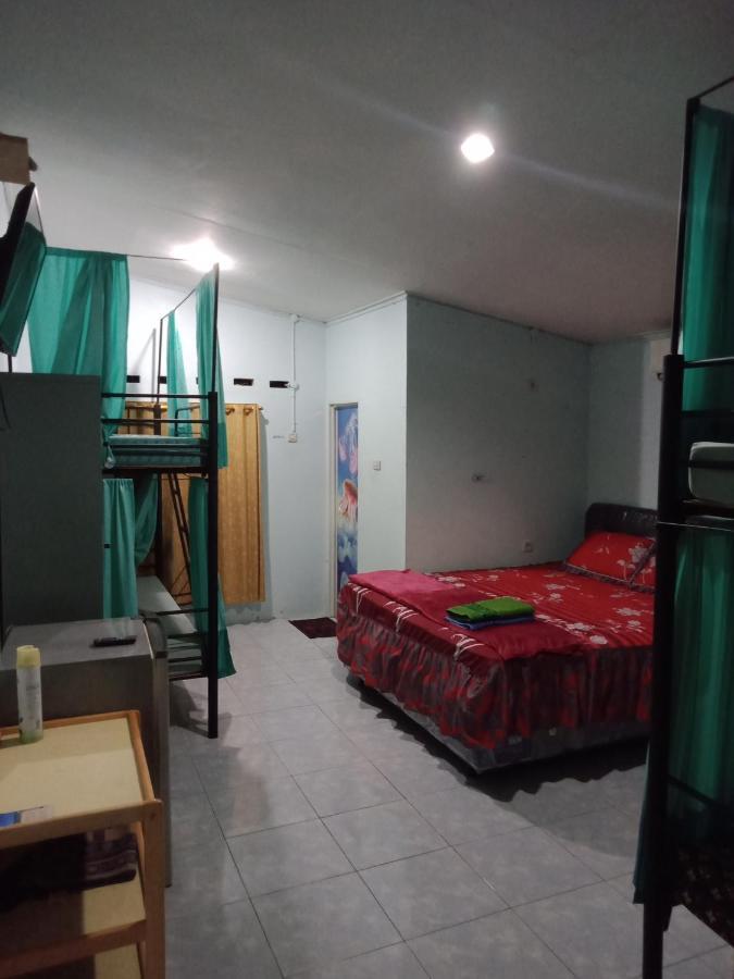 Appartamento Belitung Backpacker Tanjung Pandan Esterno foto