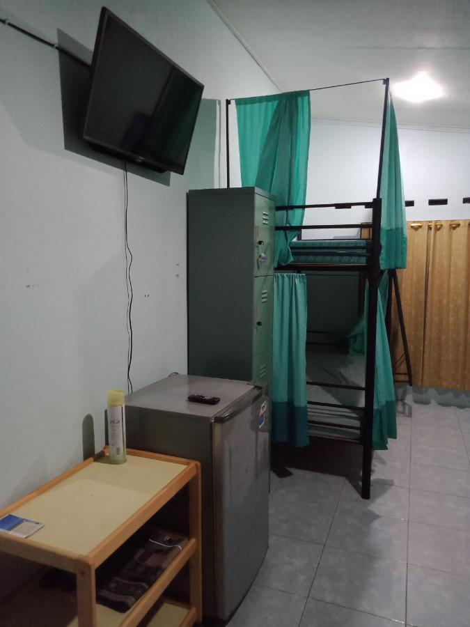 Appartamento Belitung Backpacker Tanjung Pandan Esterno foto